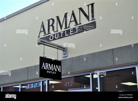 armani outlet.